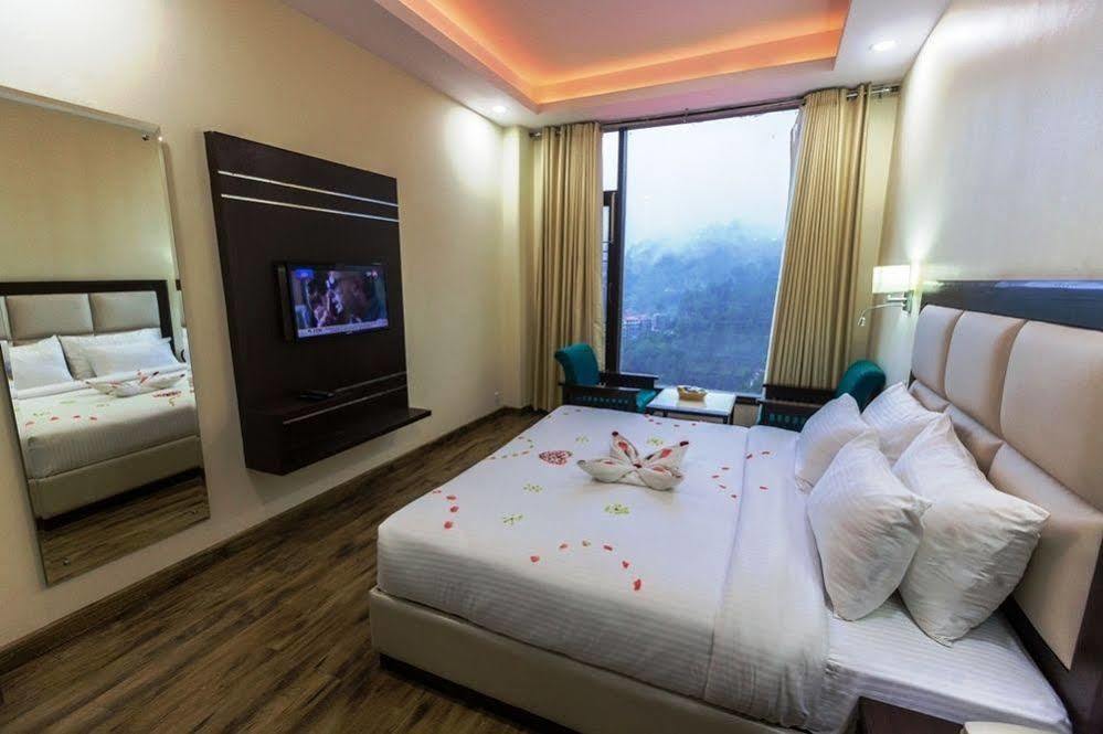 Snow Valley Resorts Shimla Exteriör bild